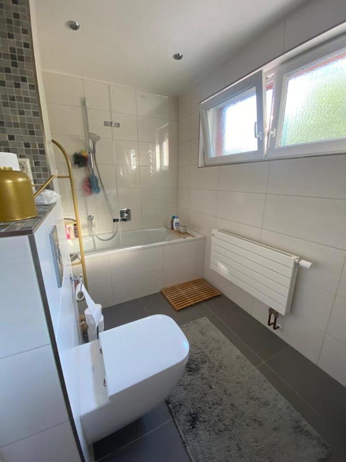 ברלין Schoenes Zimmer Im Charmanten Haus מראה חיצוני תמונה